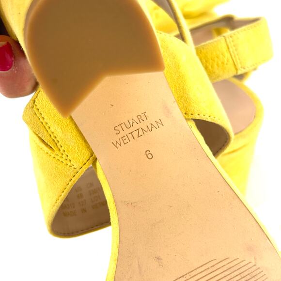 Stuart Weitzman Bandeau Heels 6 Yellow Suede Bow Sandals NWOT Travel Resort - Picture 6 of 6